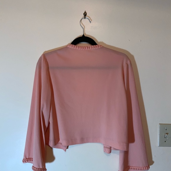 VTG Handmade Salmon pink cardigan with frosting ruffled edging. - Picture 5 of 10
